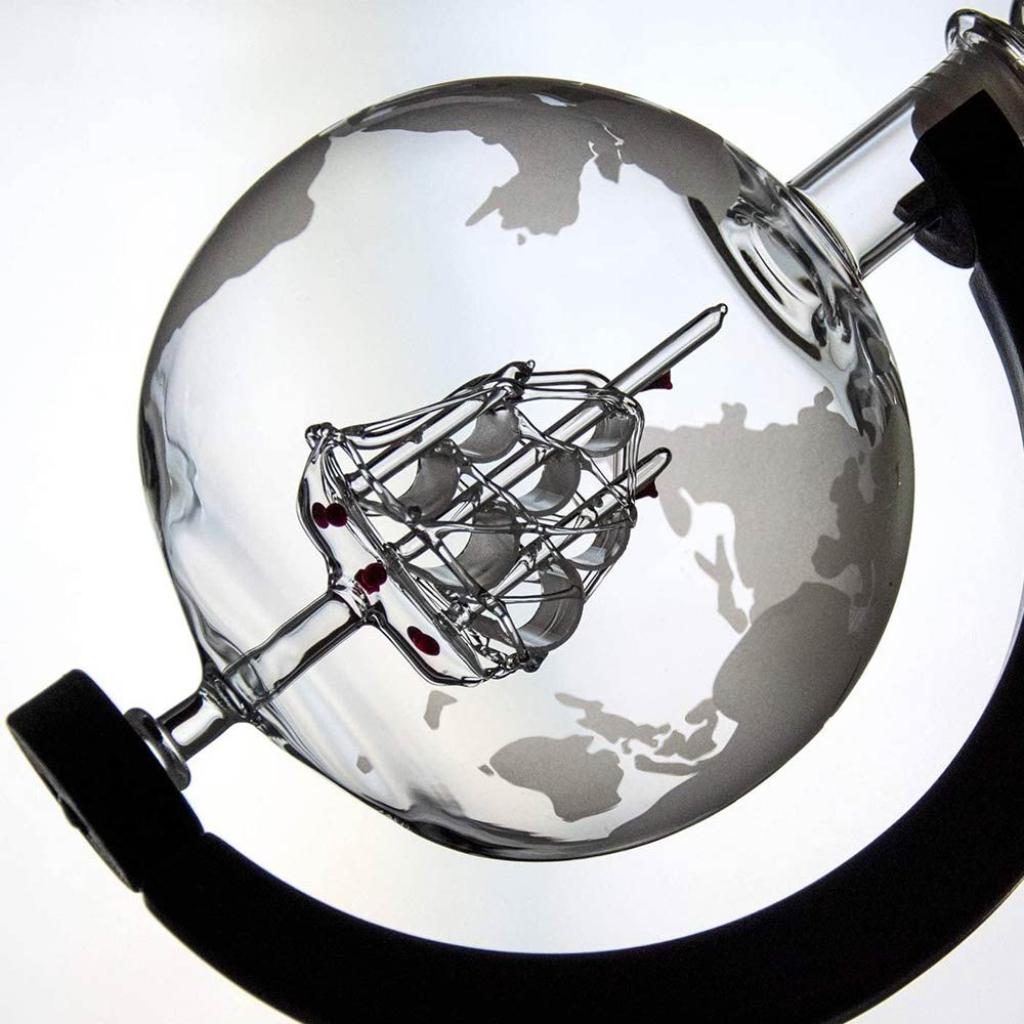 Globe Decanter And Glass Set - alternative angle