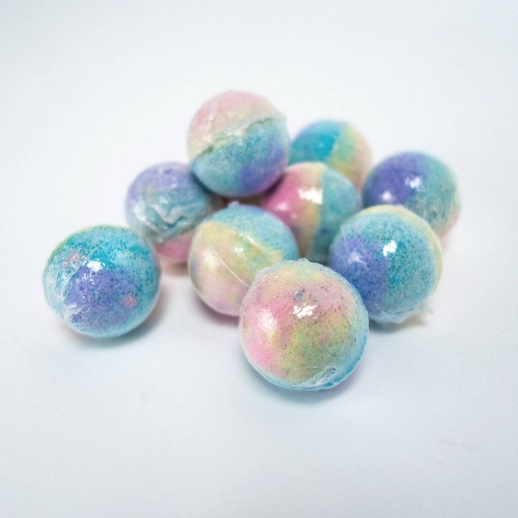 Set Of 10 Unicorn Poo Bath Bombs - detail view