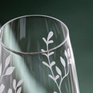 Set of Two Personalised Botanical Crystal Champagne Flutes - Thumbnail 3